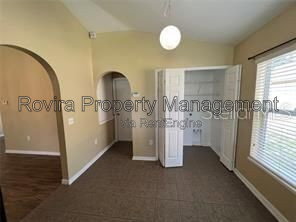 Foto del edificio - 5536 Sycamore Canyon Dr