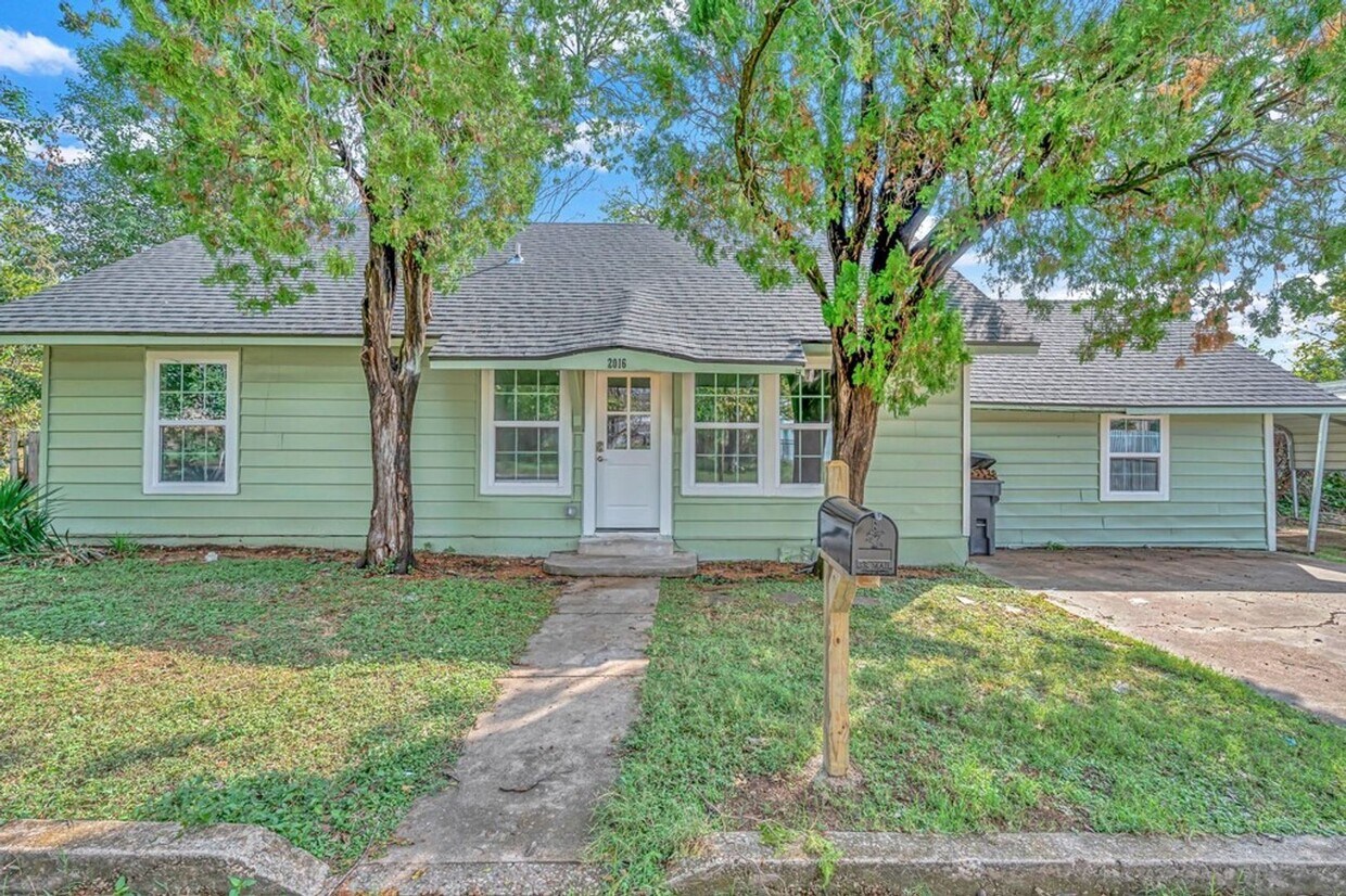 Foto principal - Newly remodeled 4BD 3BA Home in Waco