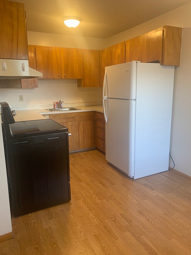 Building Photo - The Milwaukian Apartments