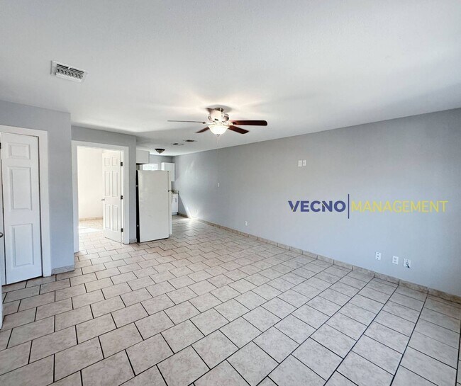 Foto del edificio - 214 Nopal St