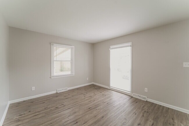 Building Photo - 6129 Delham Dr