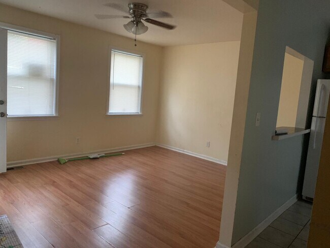 Building Photo - 516 Baltic Ave