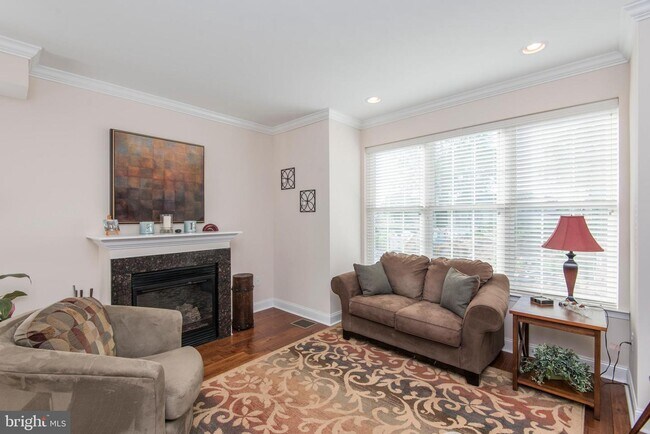 Building Photo - 509 Kingsley Ct