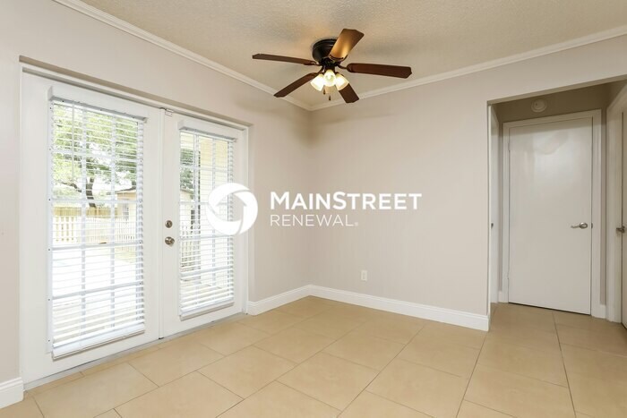 Foto principal - 3 Bedroom Pet-Friendly Home in Eustis, FL ...