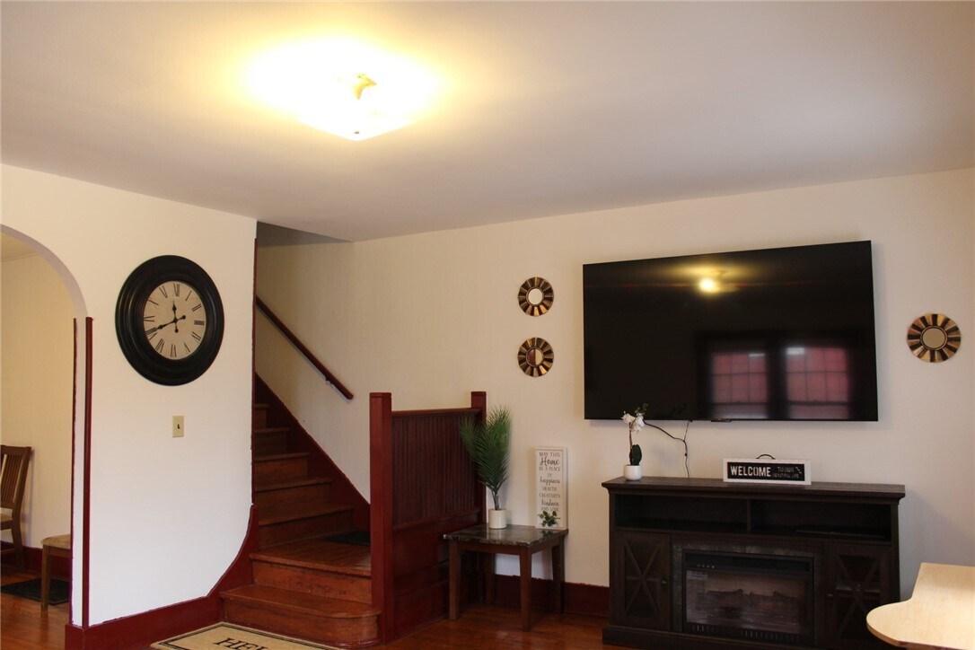 Primary Photo - 610 Mitchell St