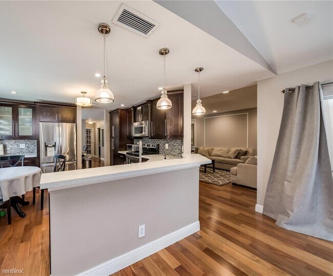 Foto del edificio - 3 br, 2 bath House - 12742 Southwest 20th ...