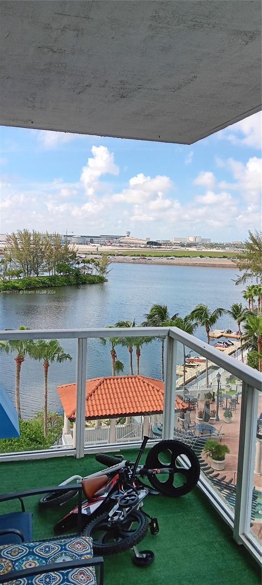 Foto del edificio - 5085 NW 7th St