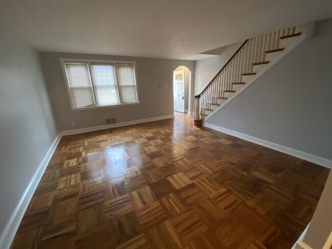 Photo - 1562 Greenwood Ave House