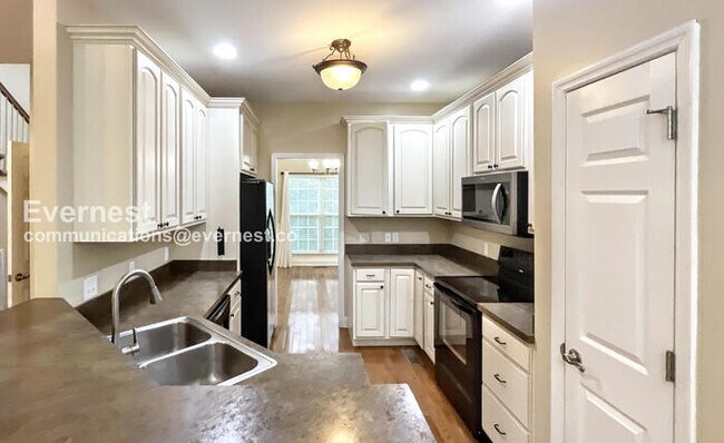 Foto del edificio - 2095 Baggett Rd