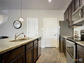 Building Photo - 747 Gristmill Dr