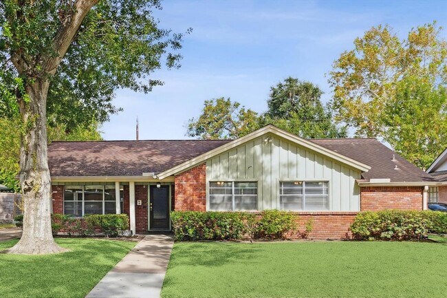 Building Photo - 3538 Elmridge St