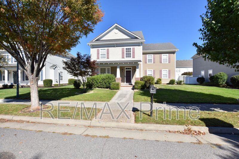 Foto principal - 1495 Elderberry Rd