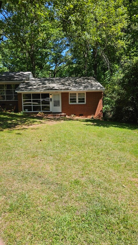 Primary Photo - 3208 Ruffin St