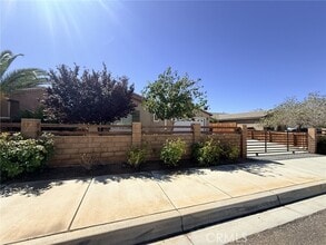 Building Photo - 11931 Cove Ct