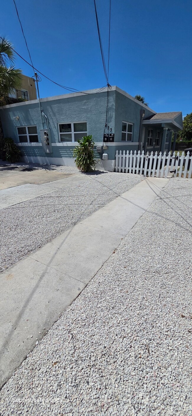 Foto del edificio - 633 11th St