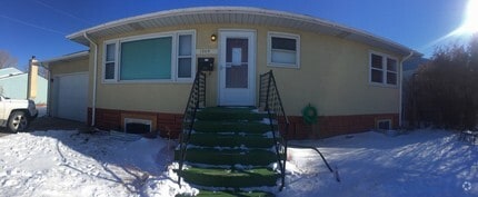 Building Photo - 1359 N 7th St