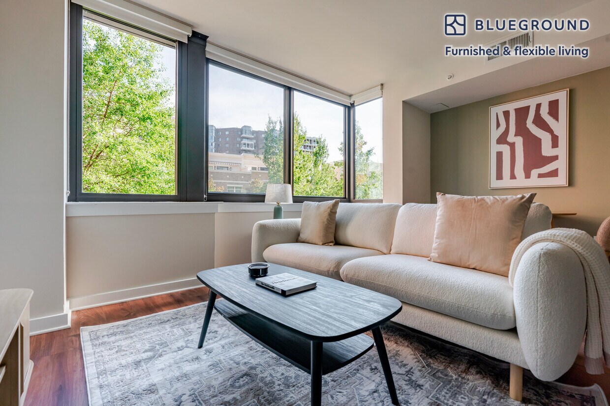 Foto principal - 1510 Clarendon Blvd