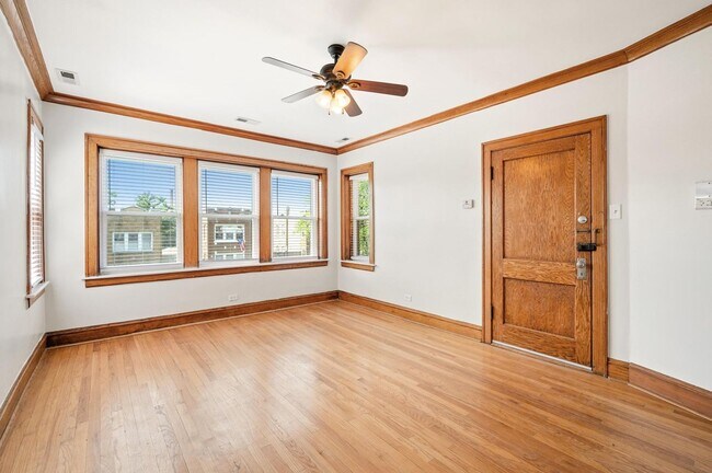 Foto del edificio - 4446 W Walton St
