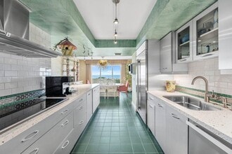 Building Photo - 4301 N Ocean Blvd