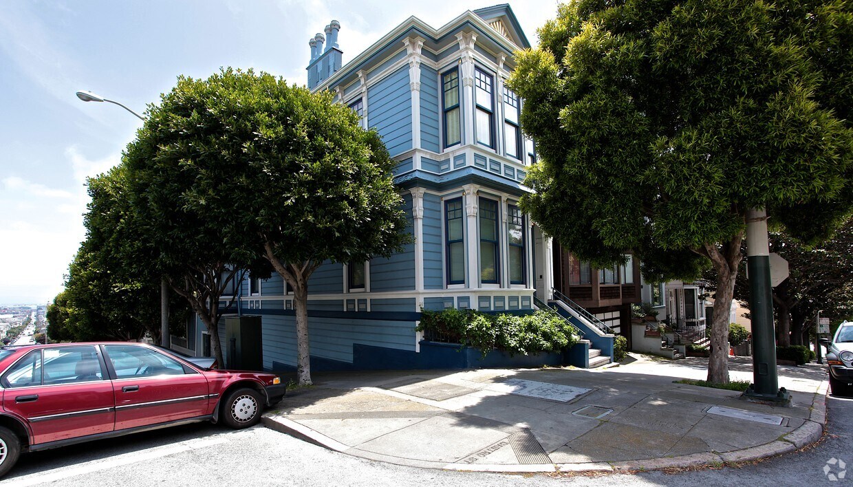 Primary Photo - 301-303 Castro St