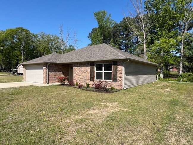 Building Photo - 95 Buena Vis Dr