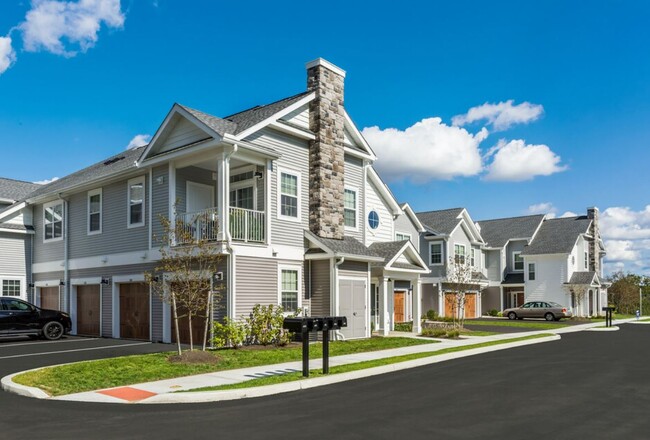 Building Photo - The Cove at Gateway Commons