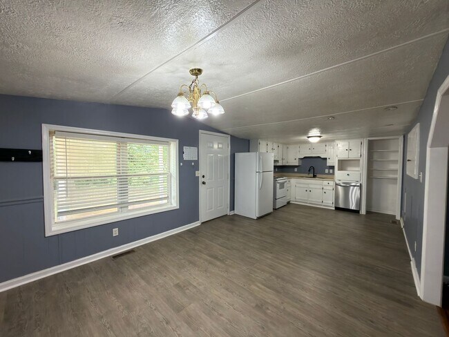 Foto del edificio - 2233 Ladd Springs Rd SE