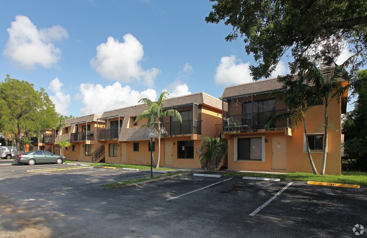 Foto del edificio - 1005-1045 S Flagler Ave
