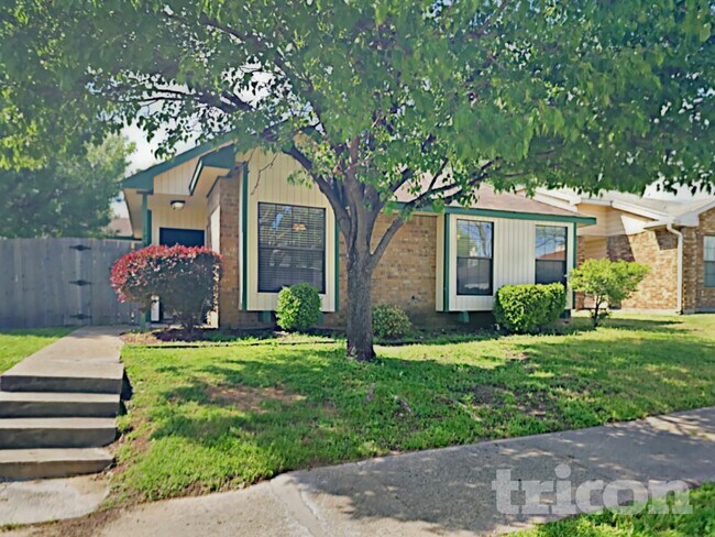 Building Photo - 1734 Windmill Ln