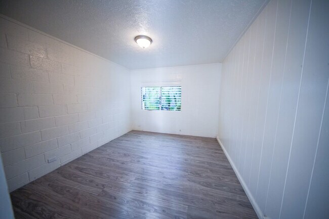 Building Photo - 67-206 Kuhi St