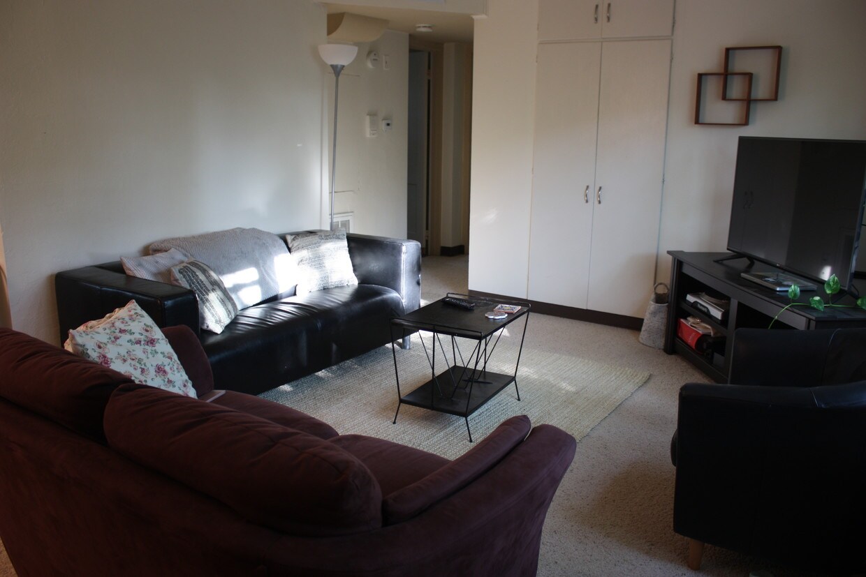 Living Room - 15 Sherman Terrace