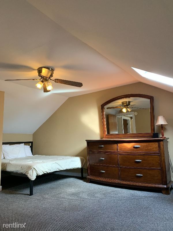 Foto del edificio - 2 br, 1 bath Apartment - 1206 E Main St