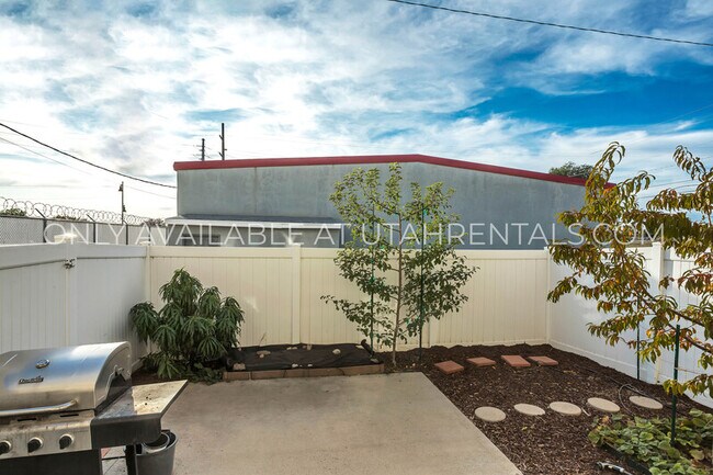 Foto del edificio - 1342 S 1370 E