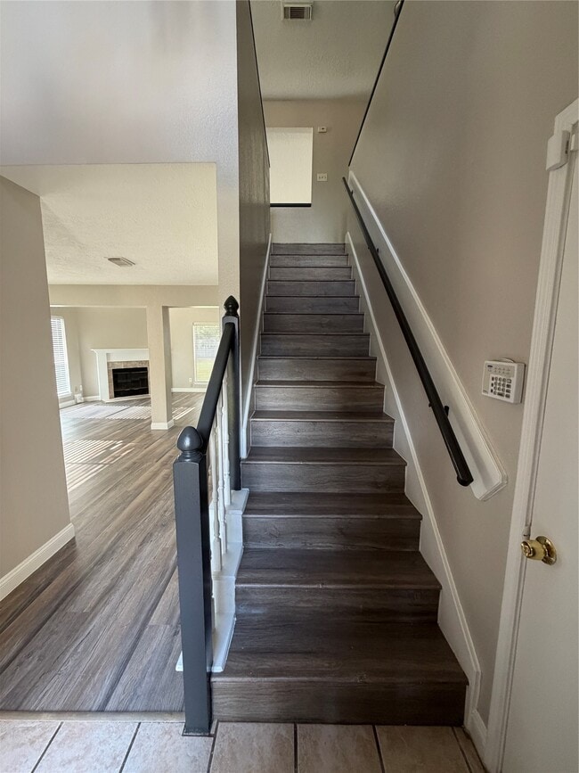 Building Photo - 14614 Cypress Falls Dr