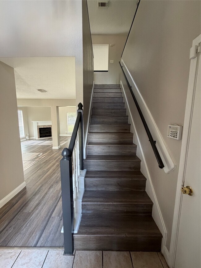 Foto del edificio - 14614 Cypress Falls Dr