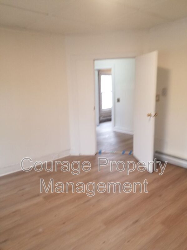 Foto del edificio - 514 W First St