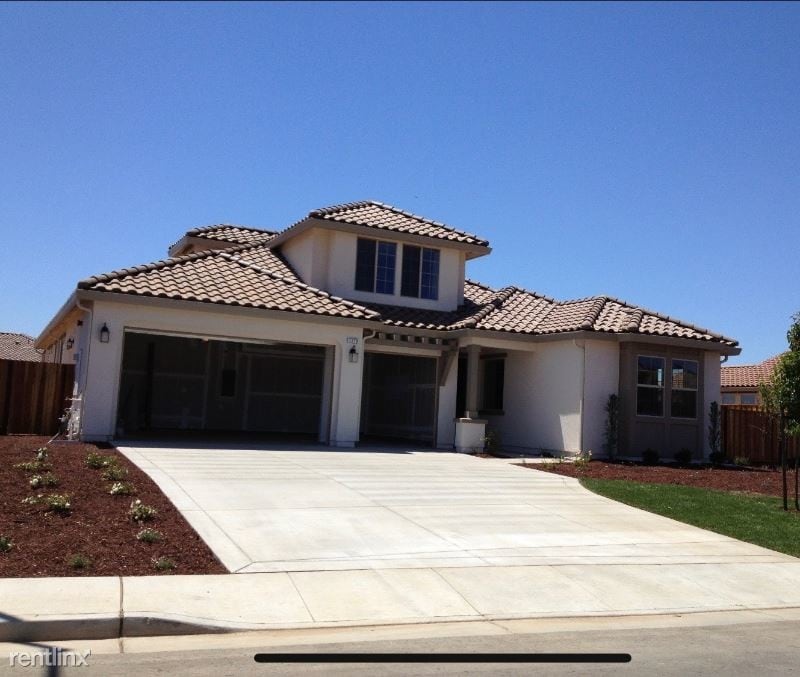 Primary Photo - 6 br, 3.5 bath House - 1170 Jasmine Way