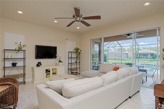 Building Photo - 6895 Del Mar Terrace