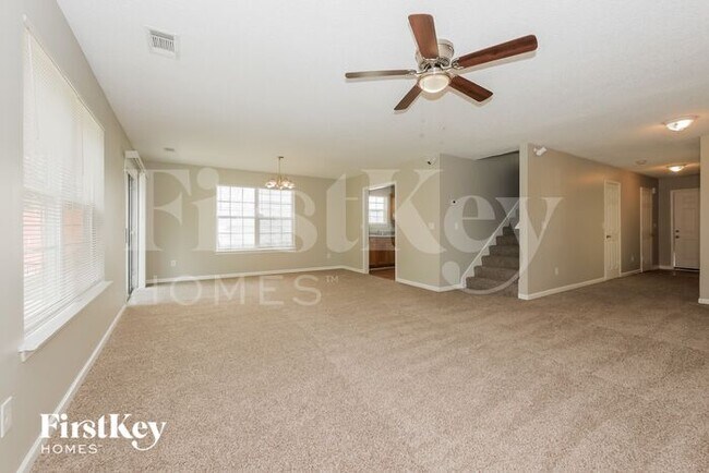 Building Photo - 6221 Hickory Ln Cir