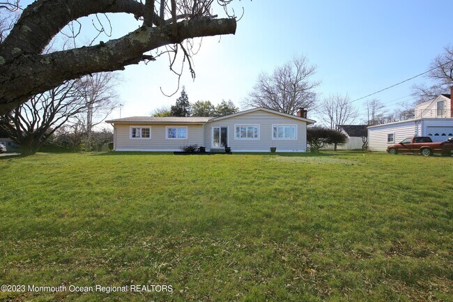 Building Photo - 13 Harbor View Dr
