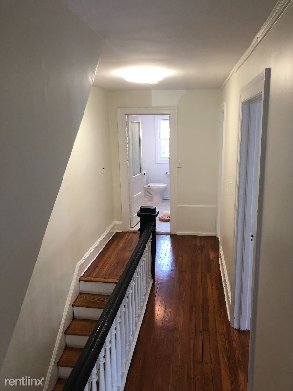 Building Photo - 3 br, 1 bath House - 64 Wiggins St