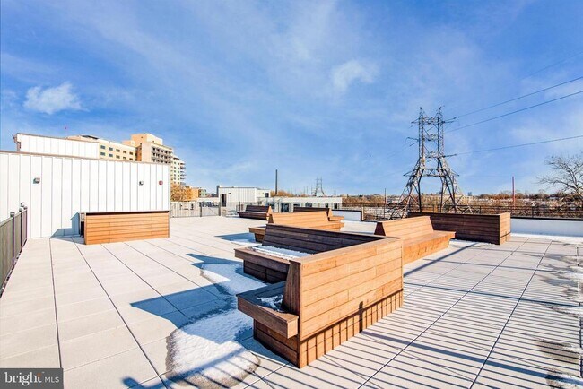 Foto del edificio - 3449 Scotts Ln