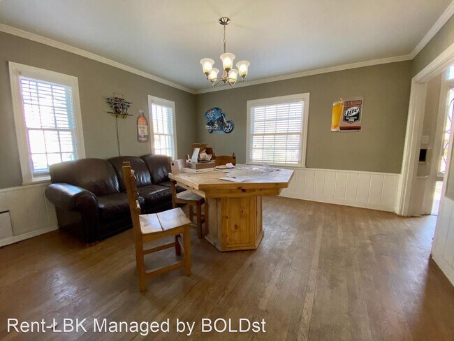 Foto del edificio - 5 br, 3 bath House - 2319 17th Street