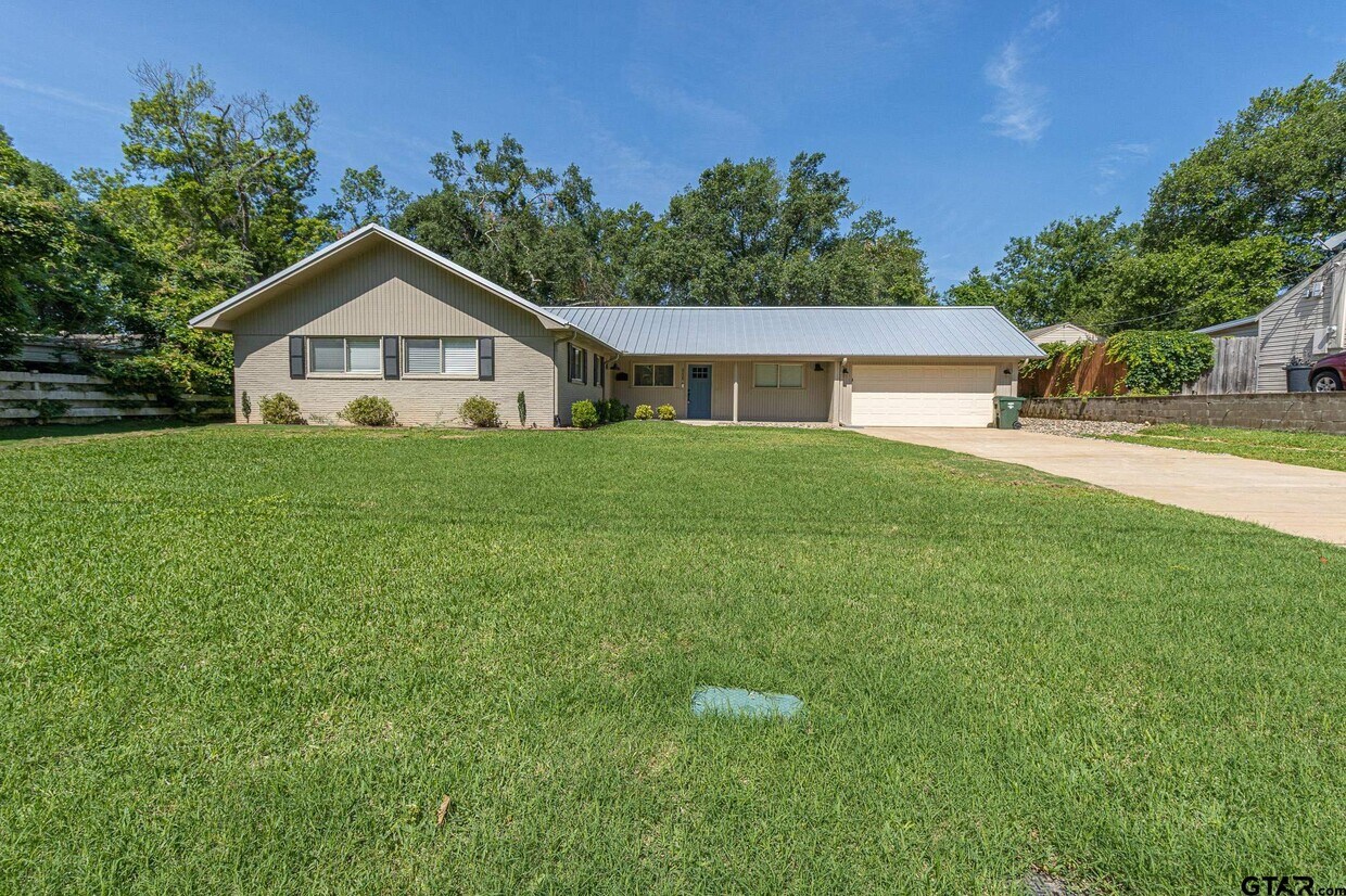 3225 S Donnybrook Ave, Tyler, TX 75701 House Rental in Tyler, TX