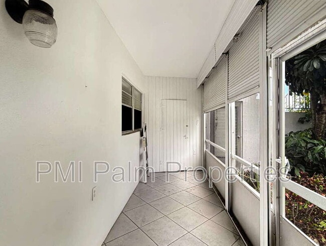Building Photo - 3154 Meridian Way S