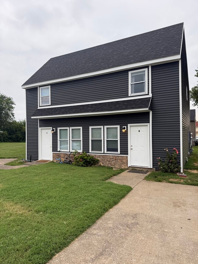 Building Photo - 1705 Wickland Ct