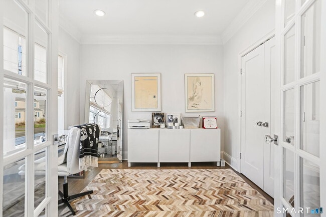 Foto del edificio - 228 Eastlawn St