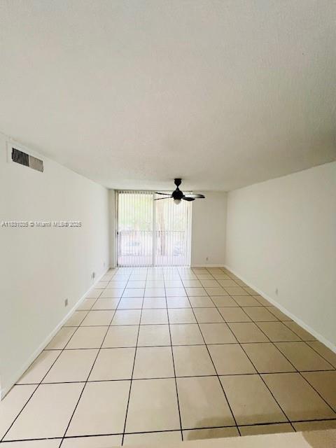 Foto del edificio - 10709 Cleary Blvd
