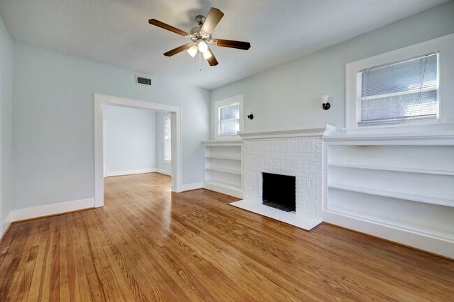 Building Photo - 1649 W Main St