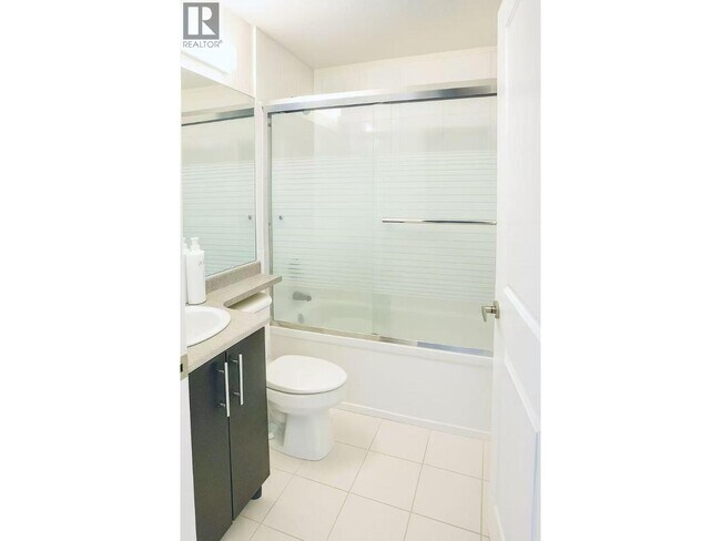 Photo du bâtiment - 5689 Kings Rd